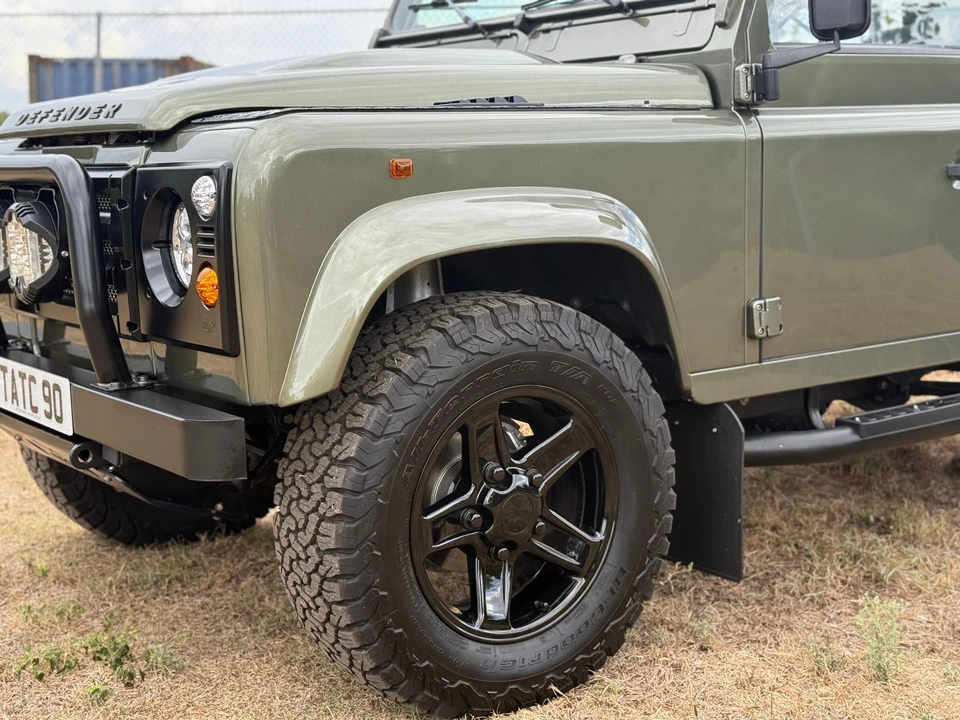 1994 Land Rover Defender 90 - Image 25 of 31