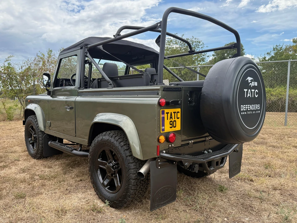 1994 Land Rover Defender 90 - Image 15 of 31