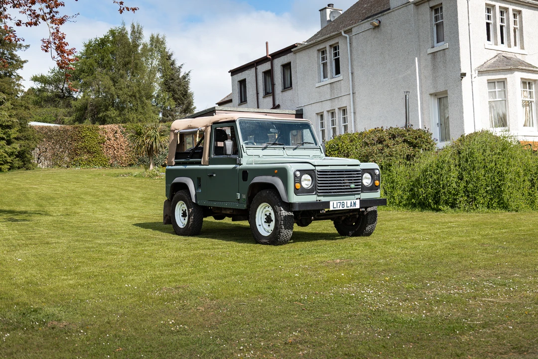 1994 Land Rover Defender 90 - Image 6 of 31