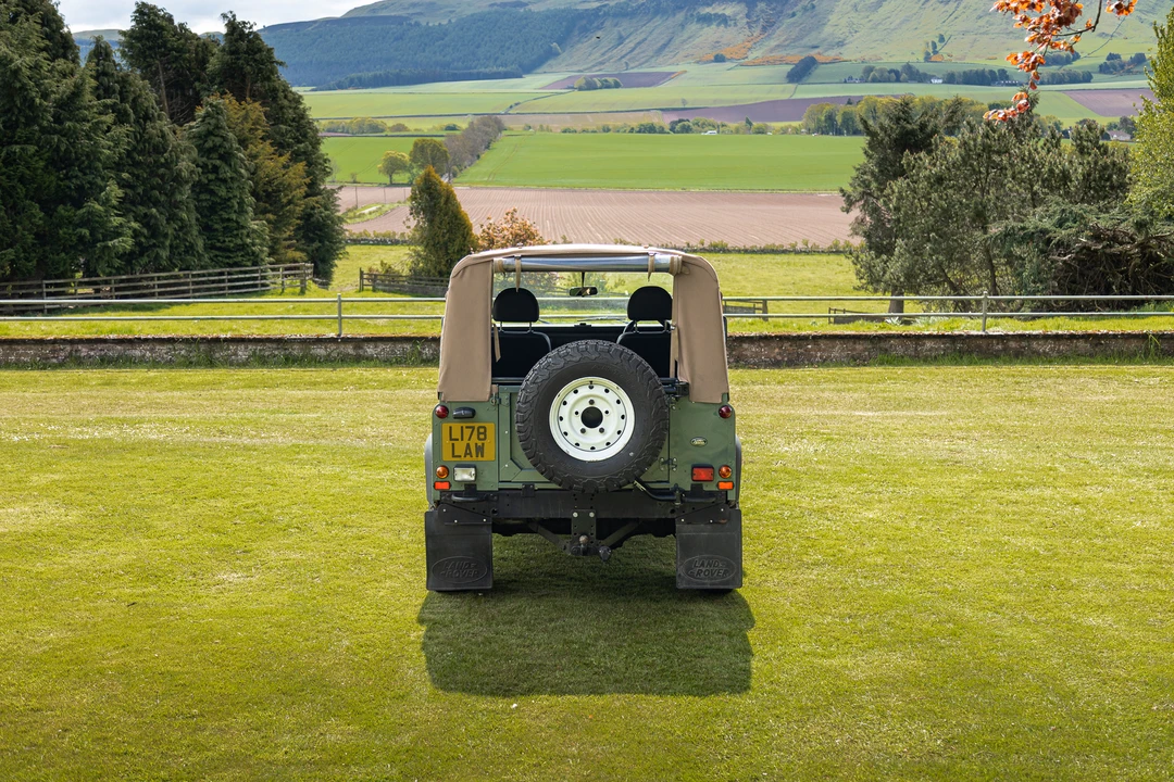 1994 Land Rover Defender 90 - Image 13 of 31