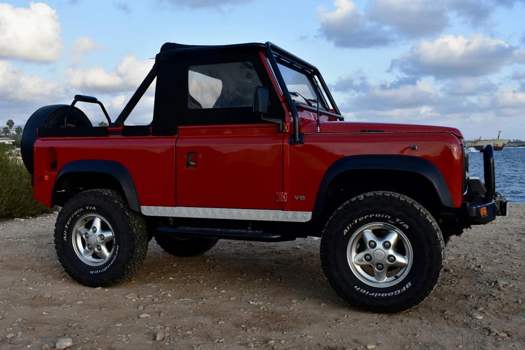 1994 Land Rover Defender 90 - Image 4 of 31