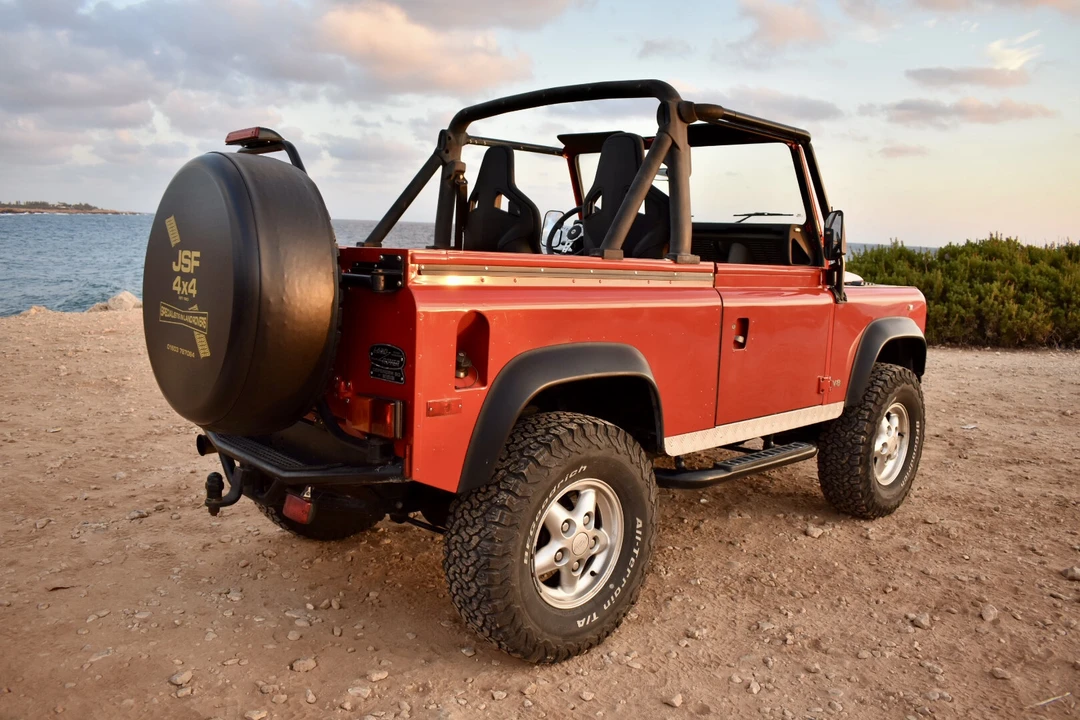 1994 Land Rover Defender 90 - Image 5 of 31