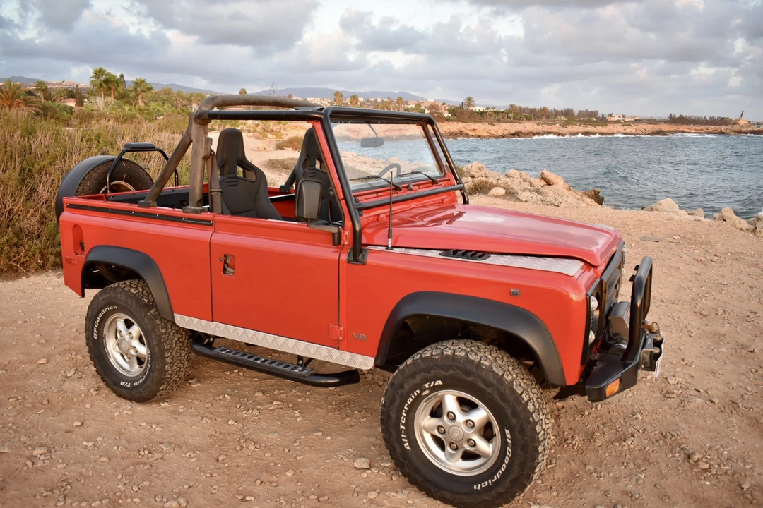 1994 Land Rover Defender 90 - Image 17 of 31