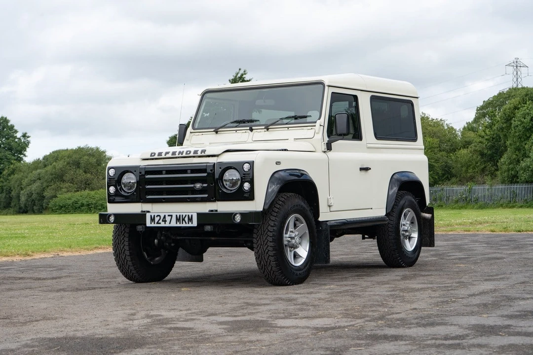 1994 Land Rover Defender 90 - Image 10 of 30