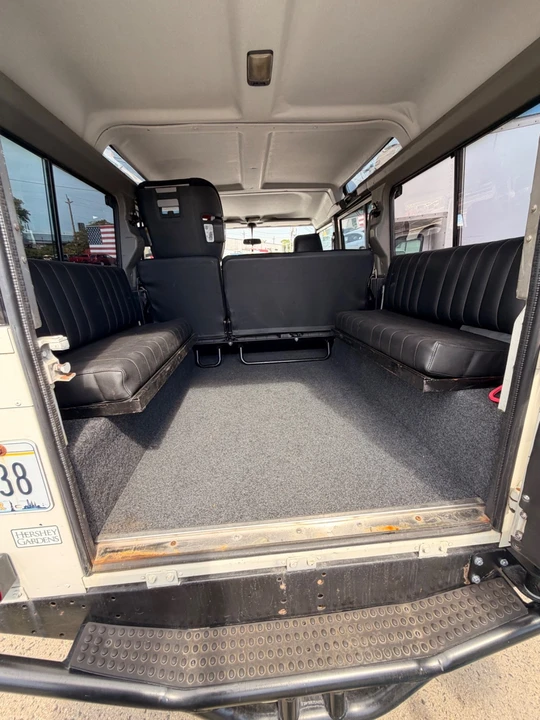 1994 Land Rover Defender 110 - Image 21 of 31