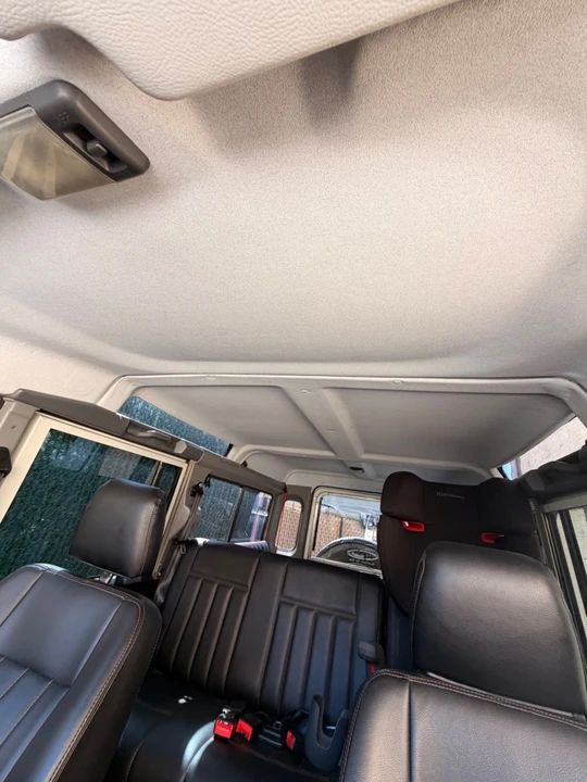 1994 Land Rover Defender 110 - Image 14 of 31