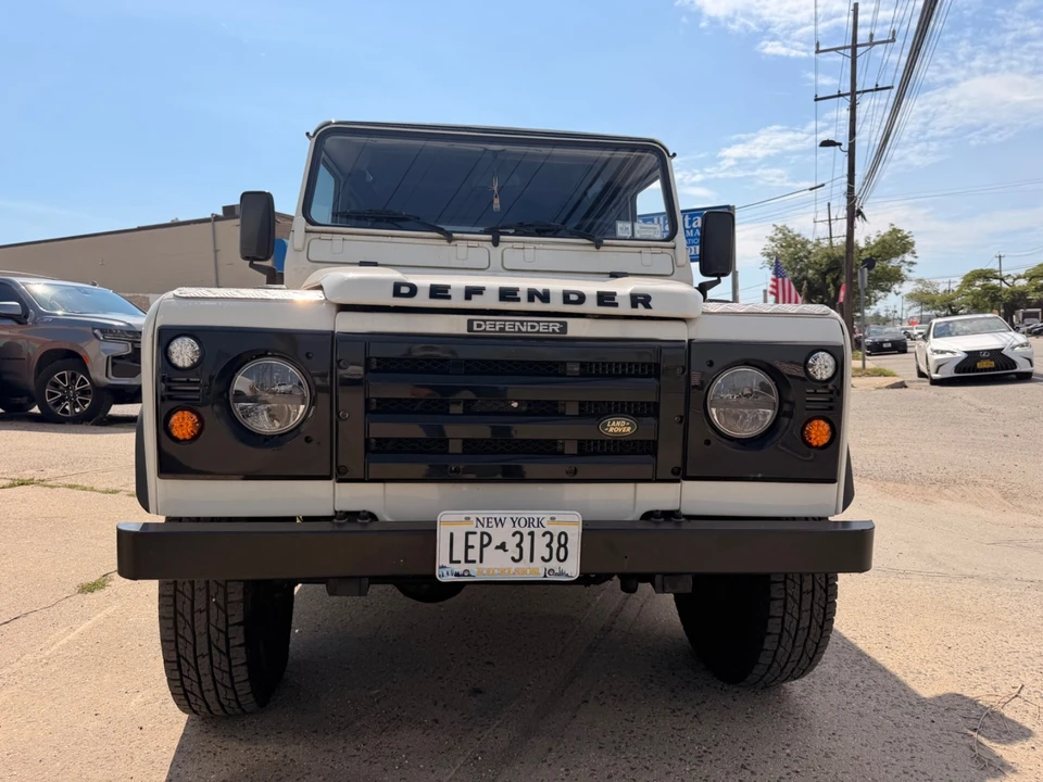 1994 Land Rover Defender 110 - Image 3 of 31