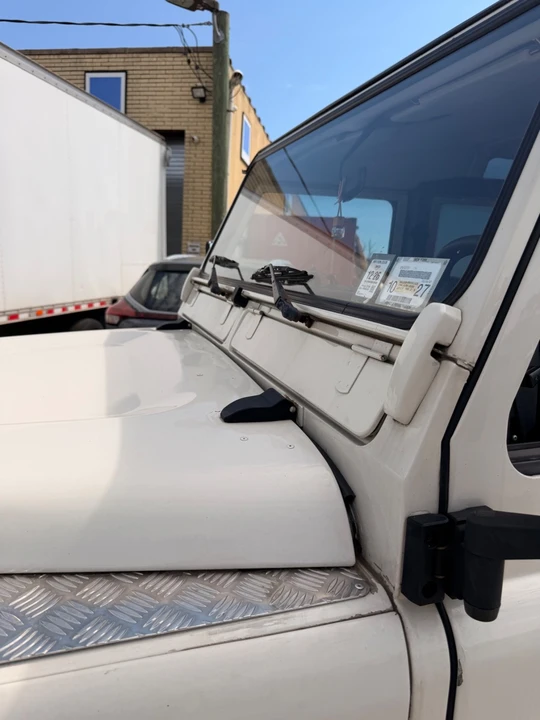 1994 Land Rover Defender 110 - Image 30 of 31