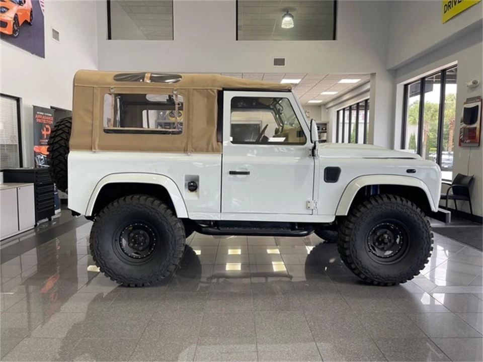 1994 Land Rover Defender - Image 6 of 31