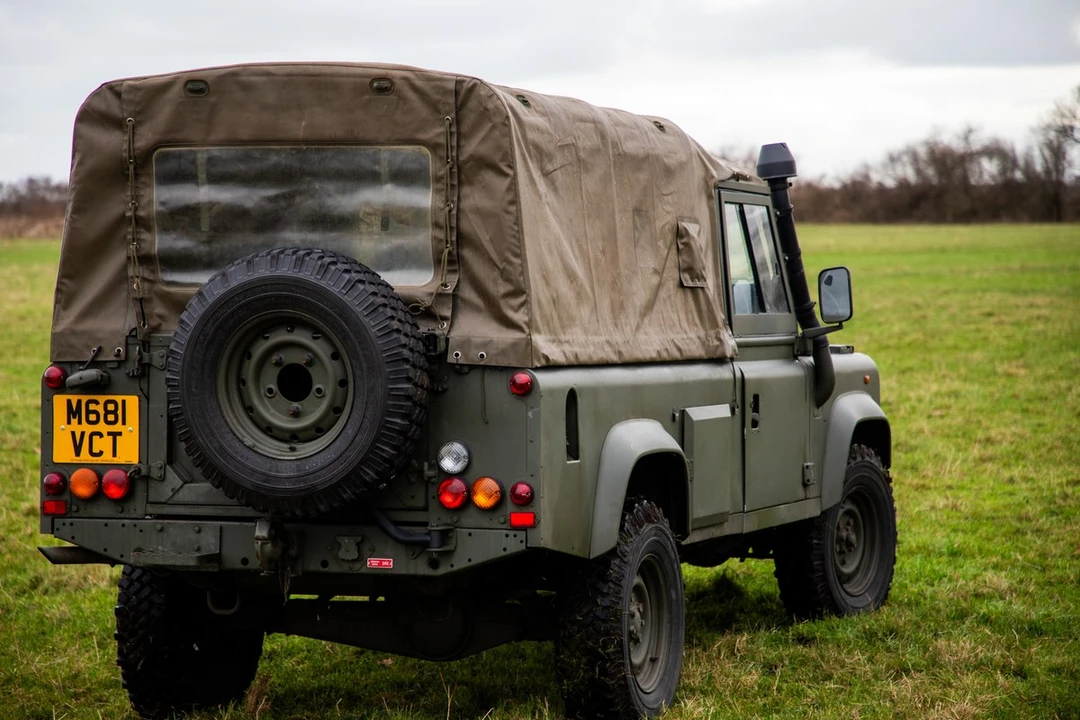 1994 Land Rover Defender - Image 11 of 30