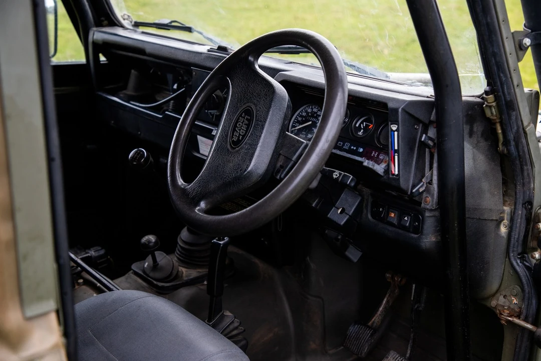 1994 Land Rover Defender - Image 6 of 30