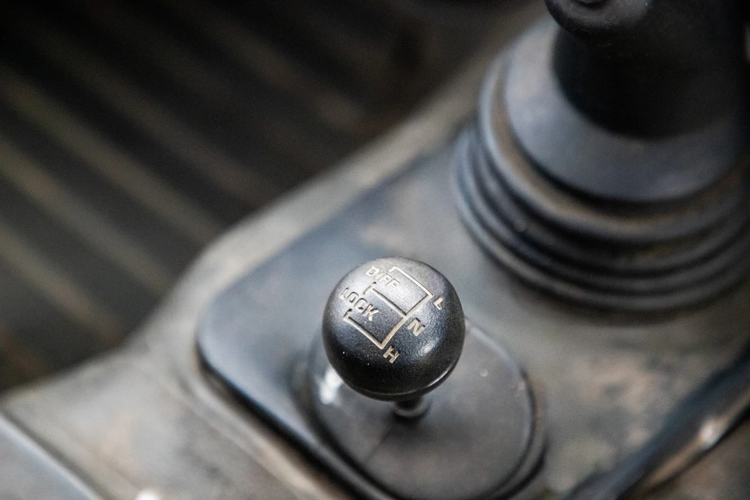 1994 Land Rover Defender - Image 24 of 30