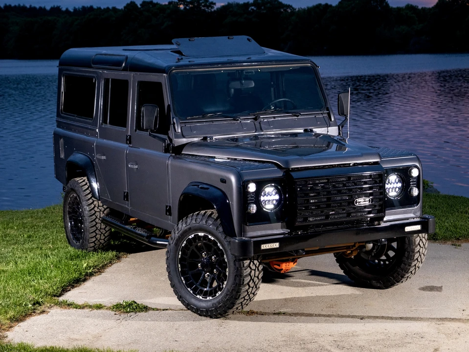1994 Land Rover Defender 110 - Image 24 of 31