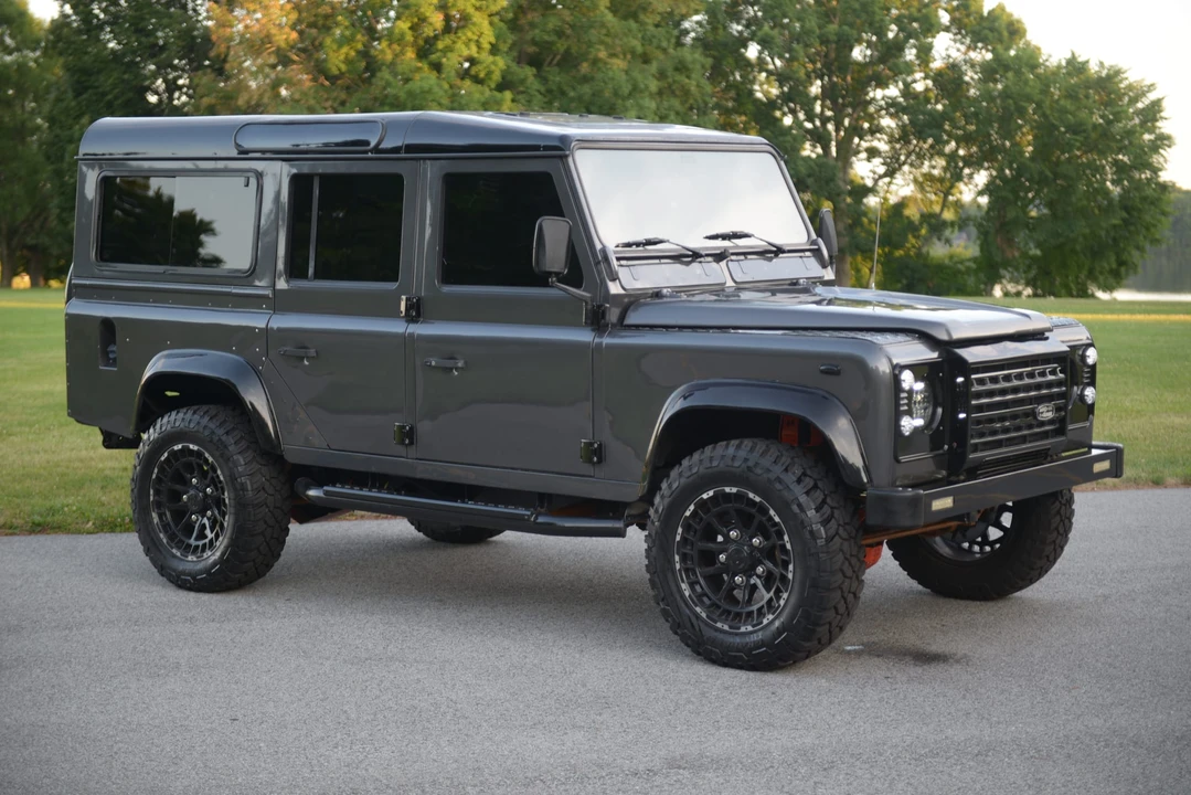 1994 Land Rover Defender 110 - Image 13 of 31