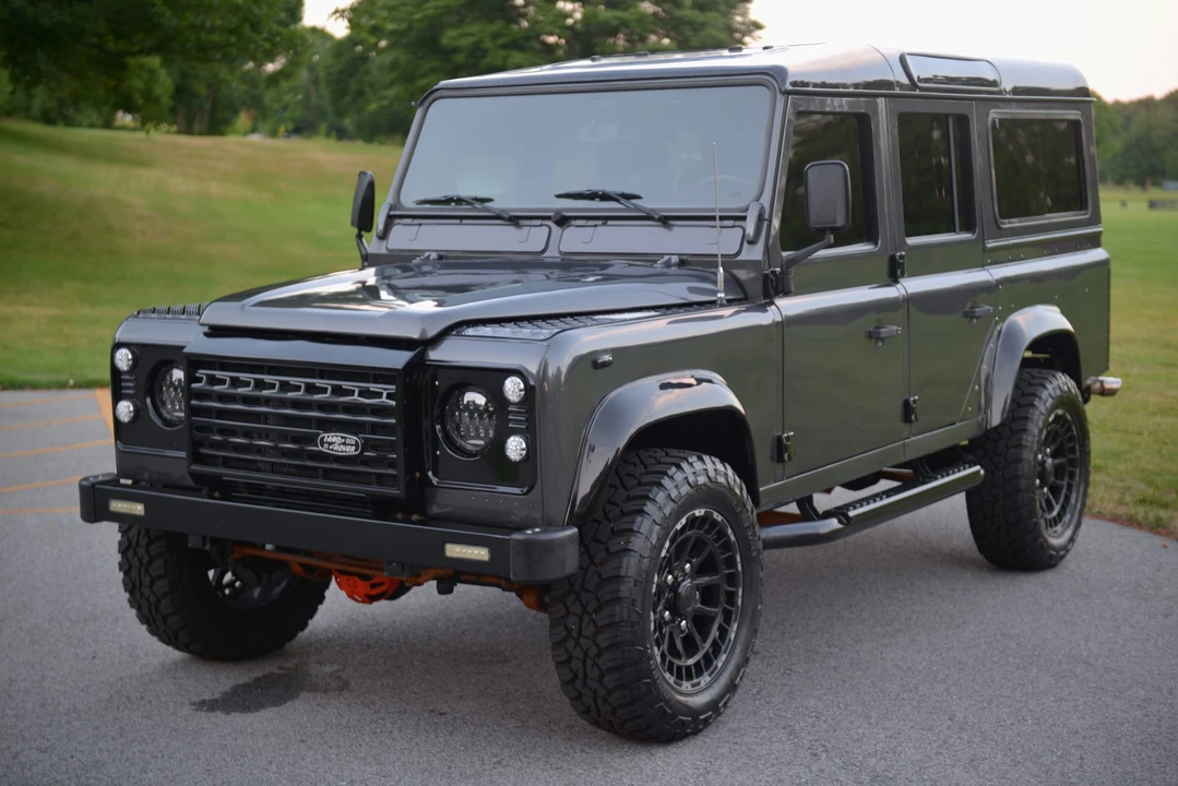 1994 Land Rover Defender 110 - Image 5 of 31