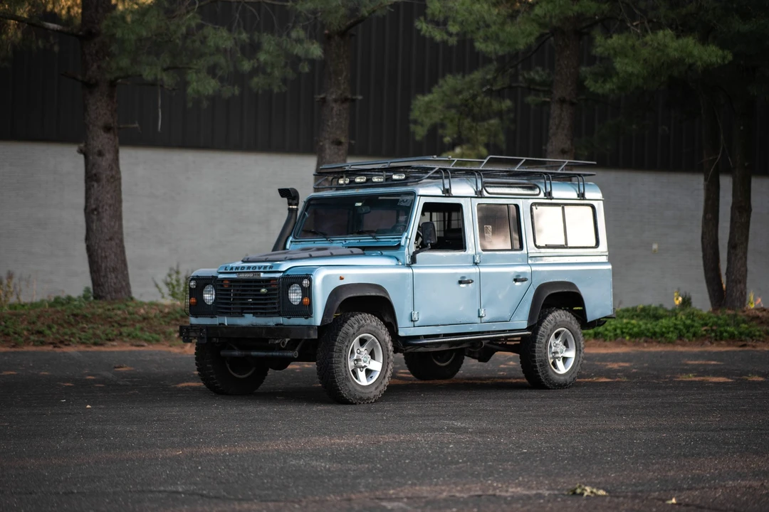 1994 Land Rover Defender 110 - Image 11 of 31