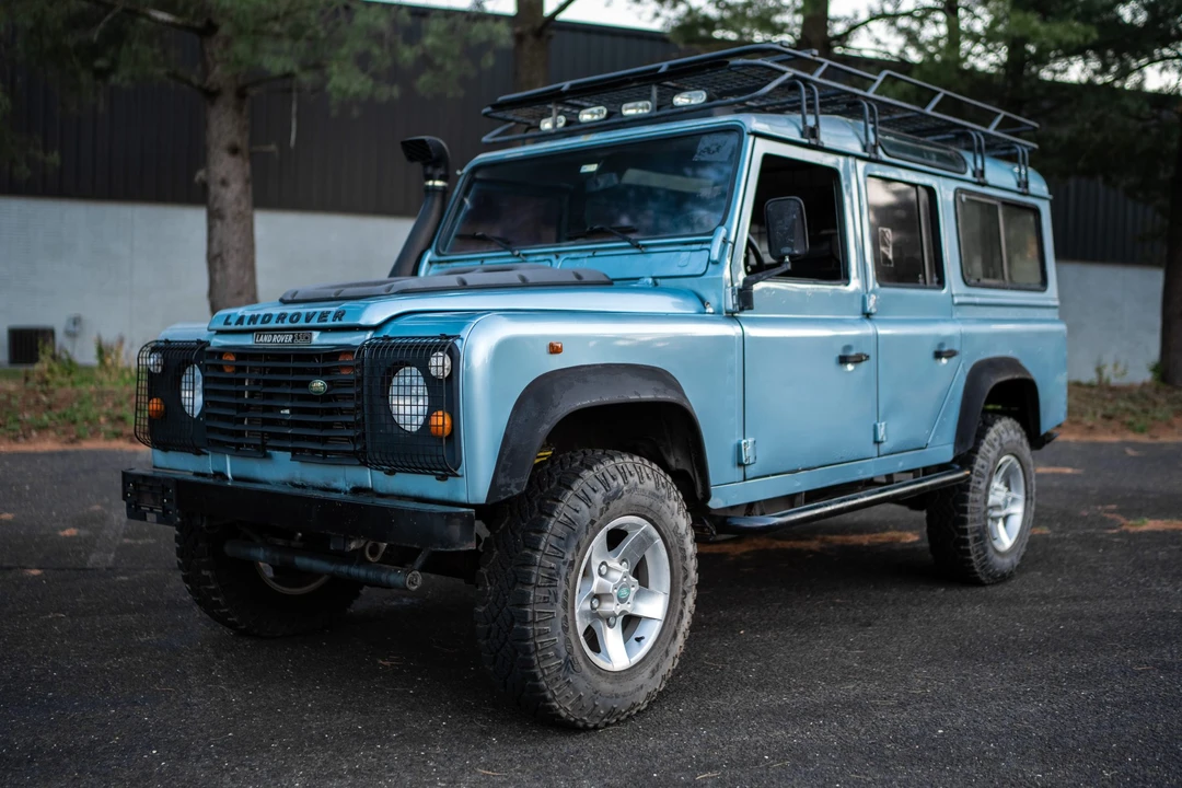 1994 Land Rover Defender 110 - Image 17 of 31