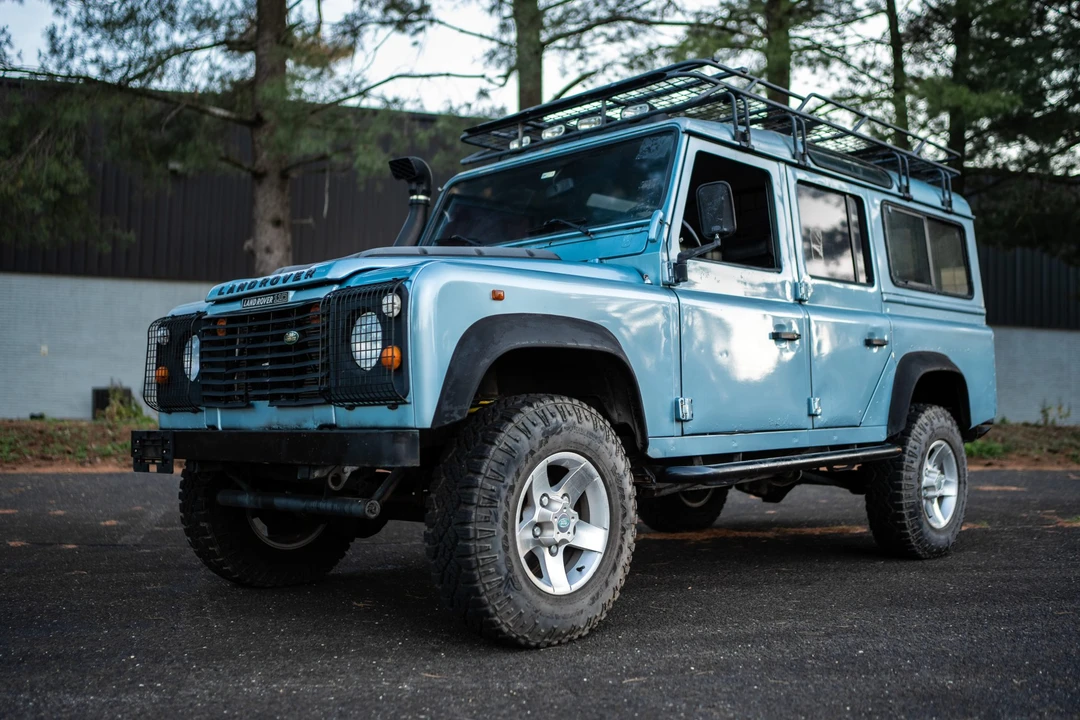 1994 Land Rover Defender 110 - Image 15 of 31