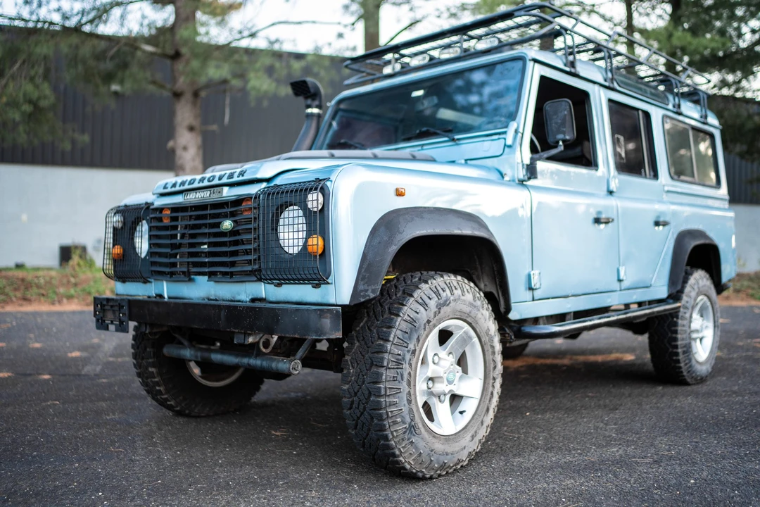 1994 Land Rover Defender 110 - Image 10 of 31