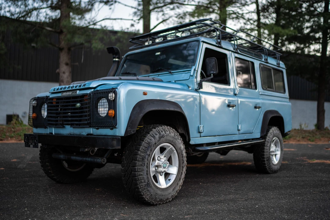 1994 Land Rover Defender 110 - Image 16 of 31