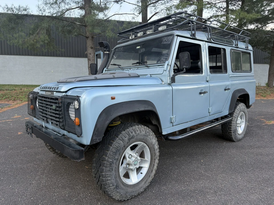 1994 Land Rover Defender 110 - Image 9 of 31
