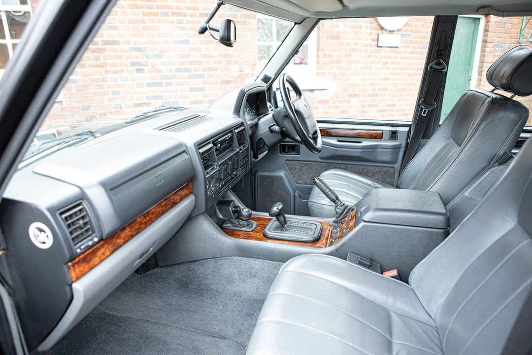 1994 Land Rover Range Rover Classic - Image 8 of 8
