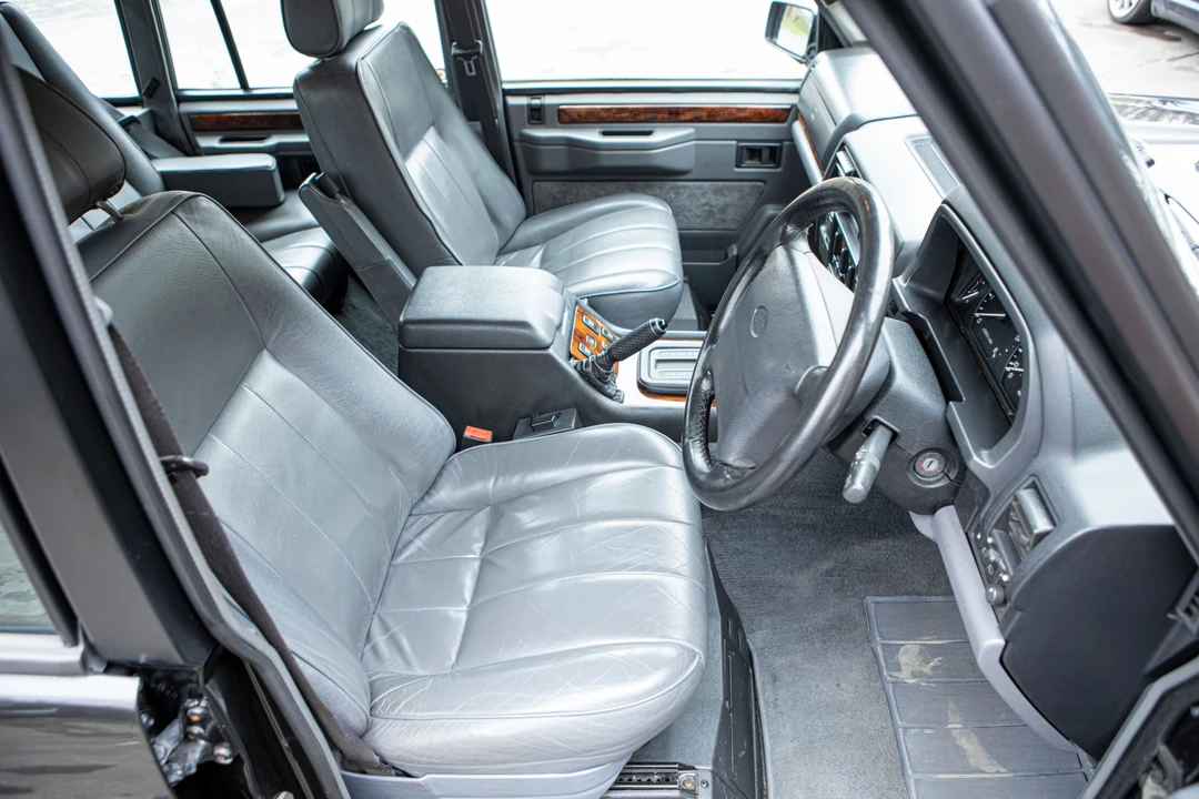 1994 Land Rover Range Rover Classic - Image 5 of 8