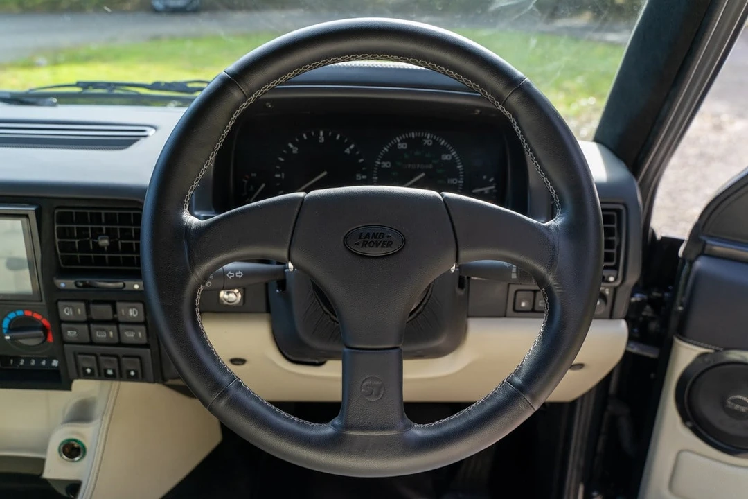1994 Land Rover Range Rover Classic - Image 25 of 30