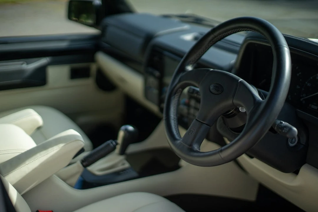1994 Land Rover Range Rover Classic - Image 28 of 30