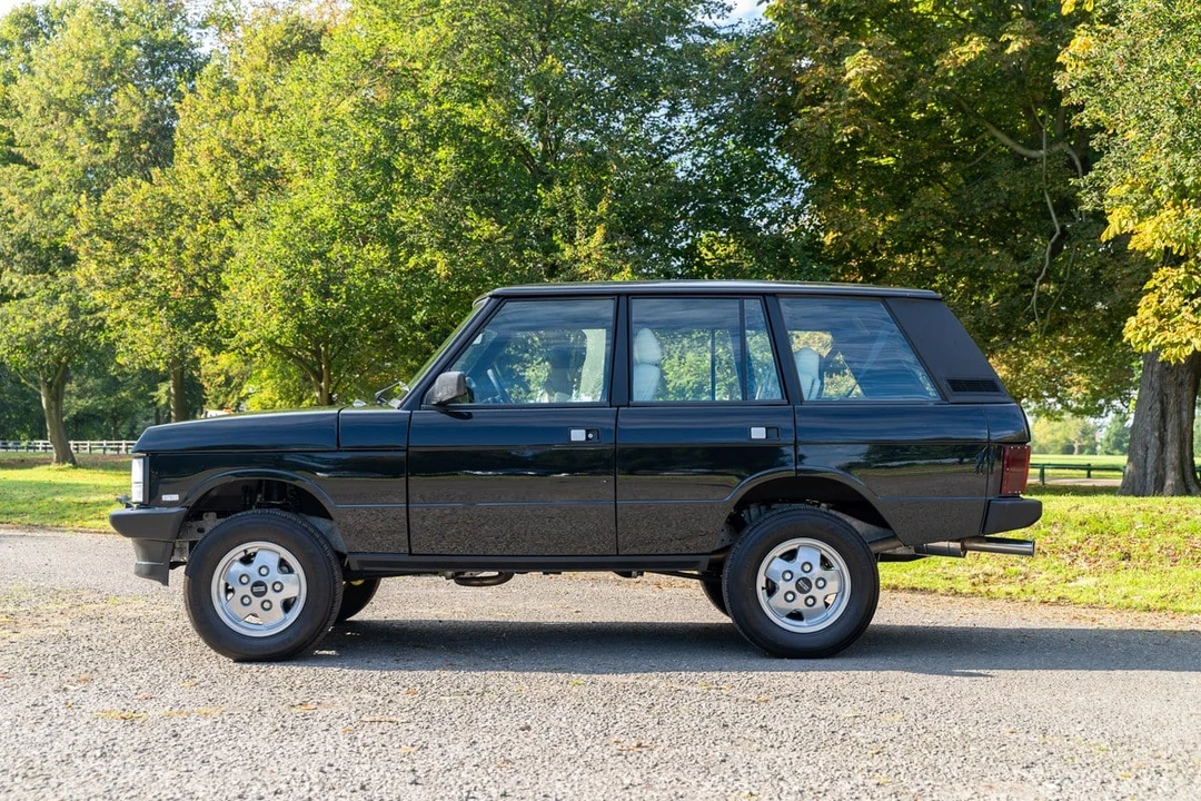 1994 Land Rover Range Rover Classic - Image 12 of 30