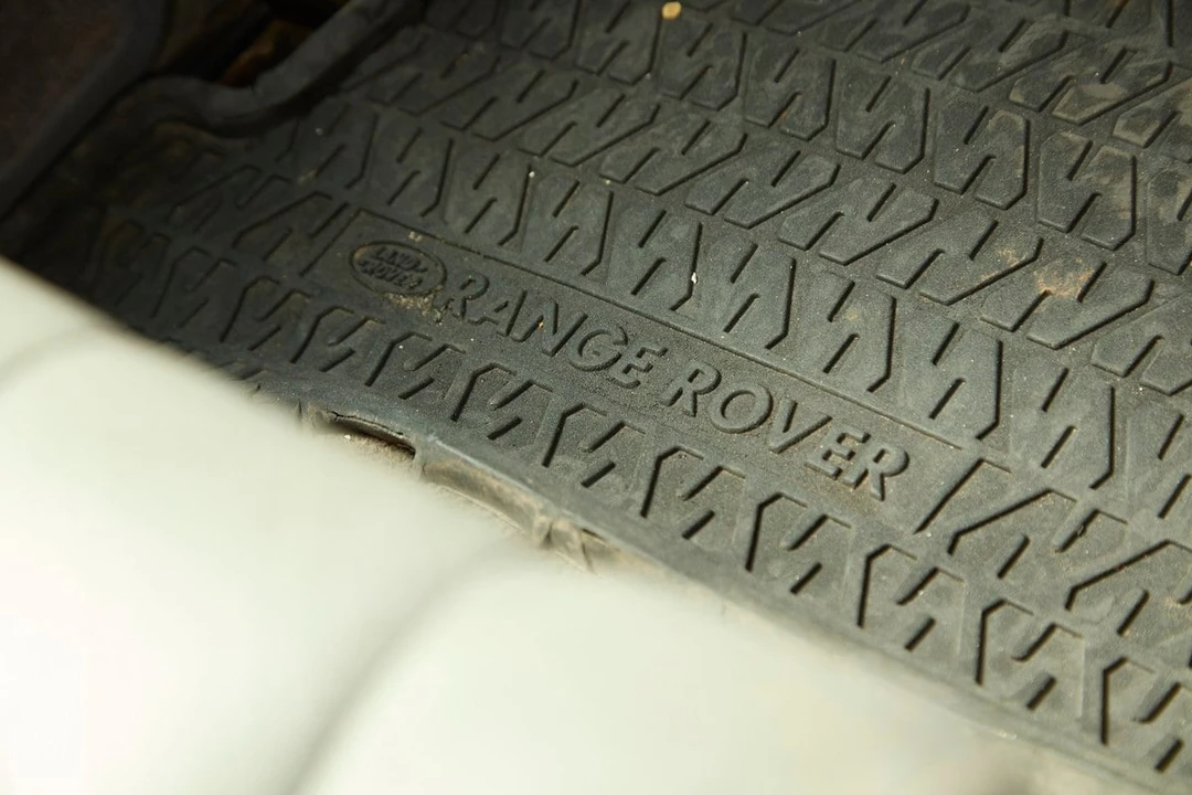 1994 Land Rover Range Rover Classic - Image 21 of 30