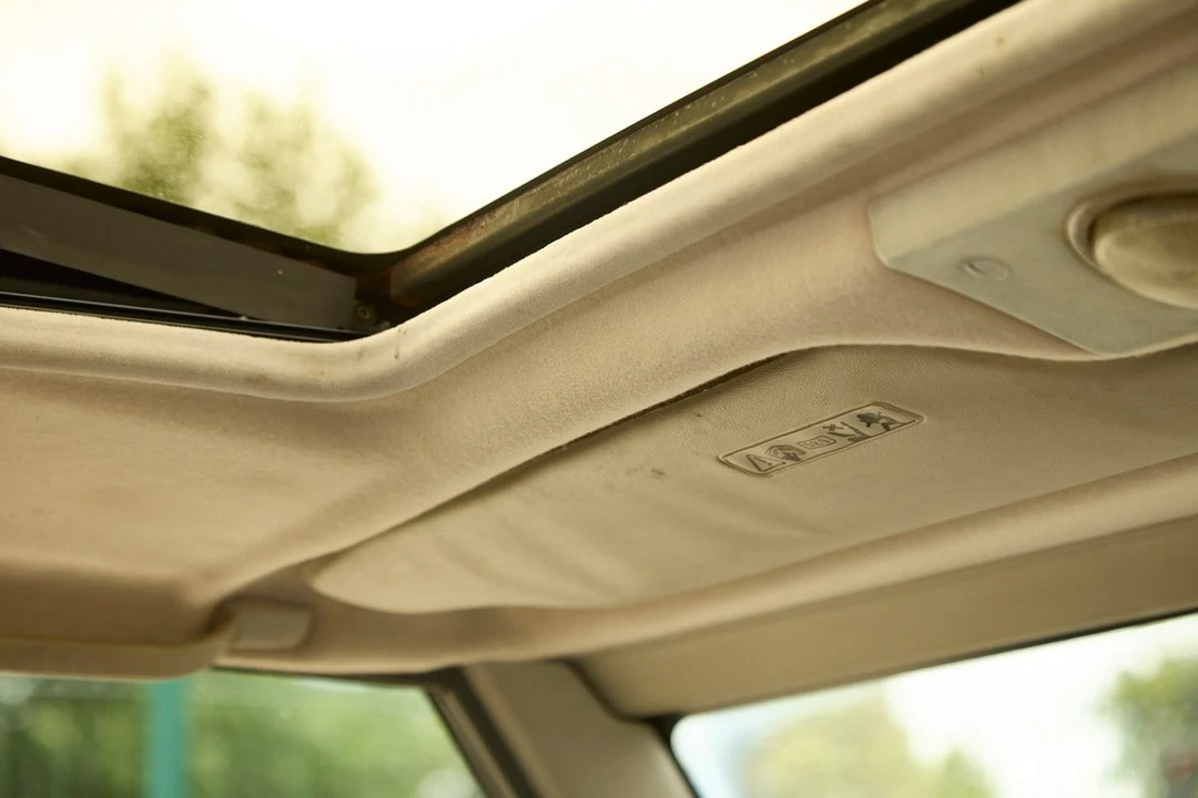 1994 Land Rover Range Rover Classic - Image 26 of 30