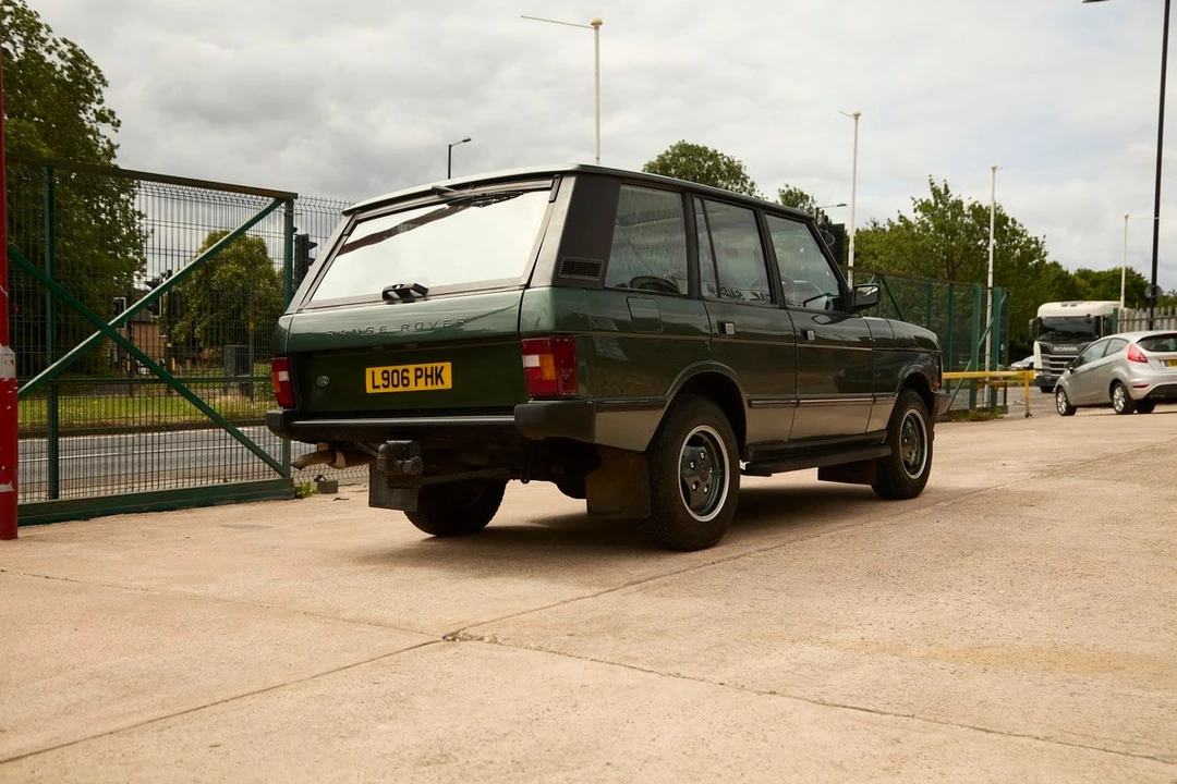 1994 Land Rover Range Rover Classic - Image 10 of 30