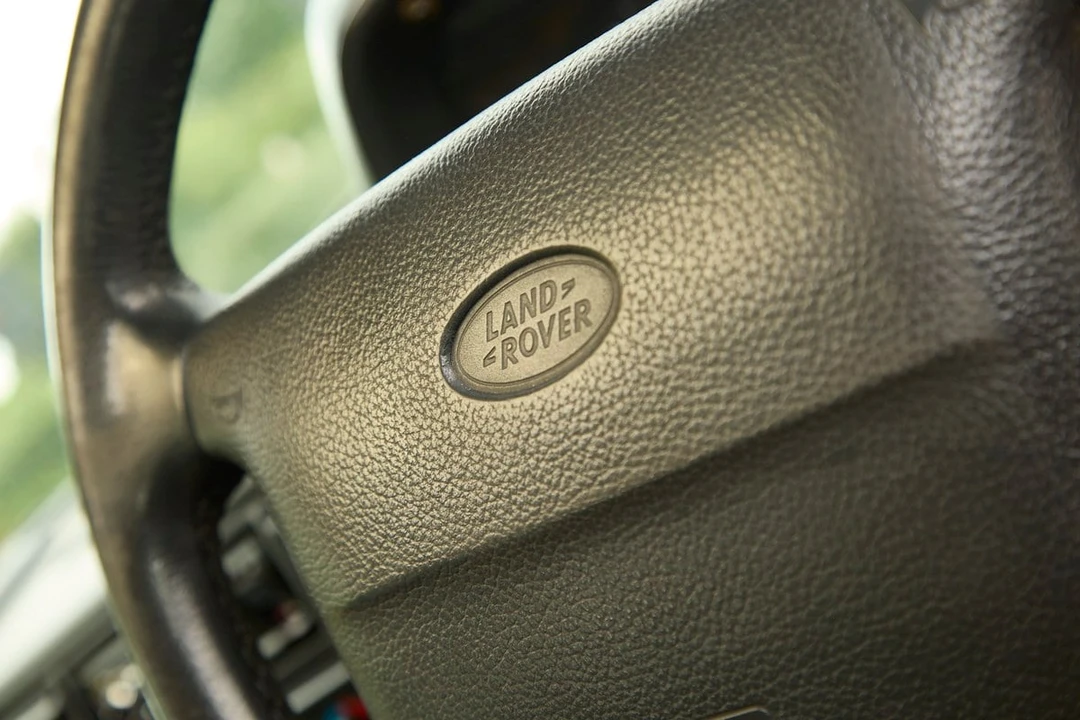 1994 Land Rover Range Rover Classic - Image 16 of 30