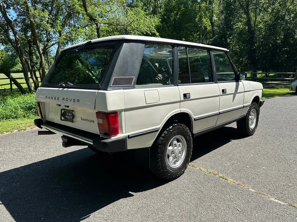 1994 Land Rover Range Rover Classic - Image 9 of 21