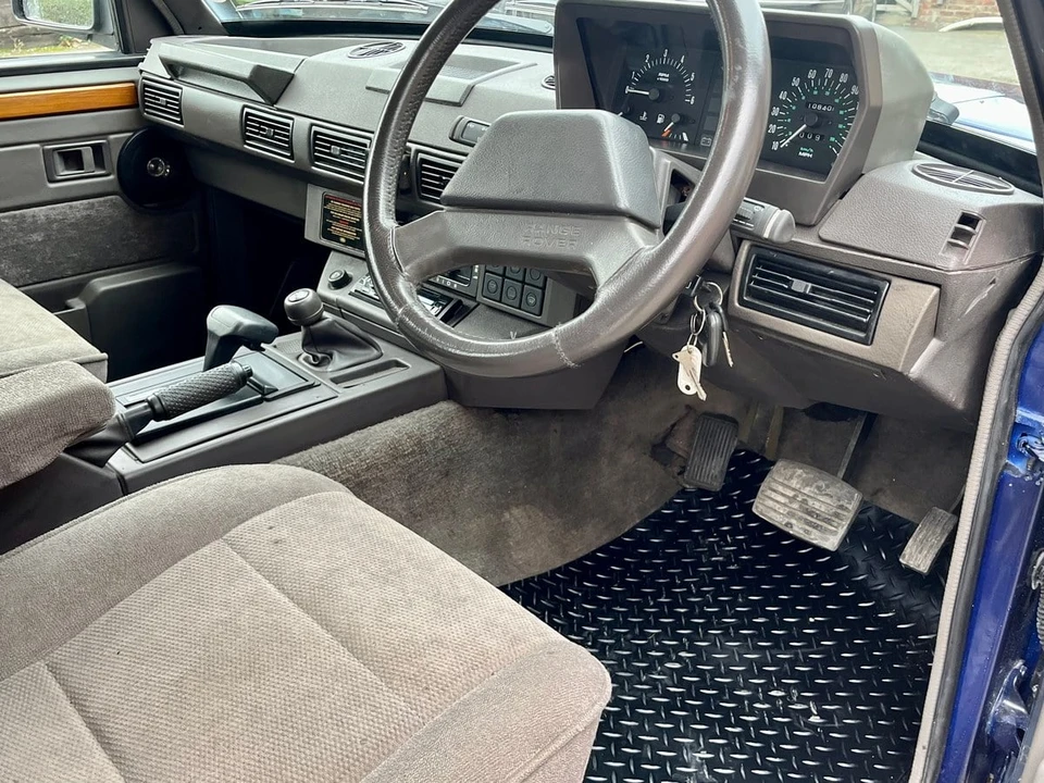 1994 Land Rover Range Rover Classic - Image 17 of 30