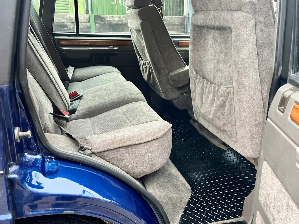 1994 Land Rover Range Rover Classic - Image 25 of 30
