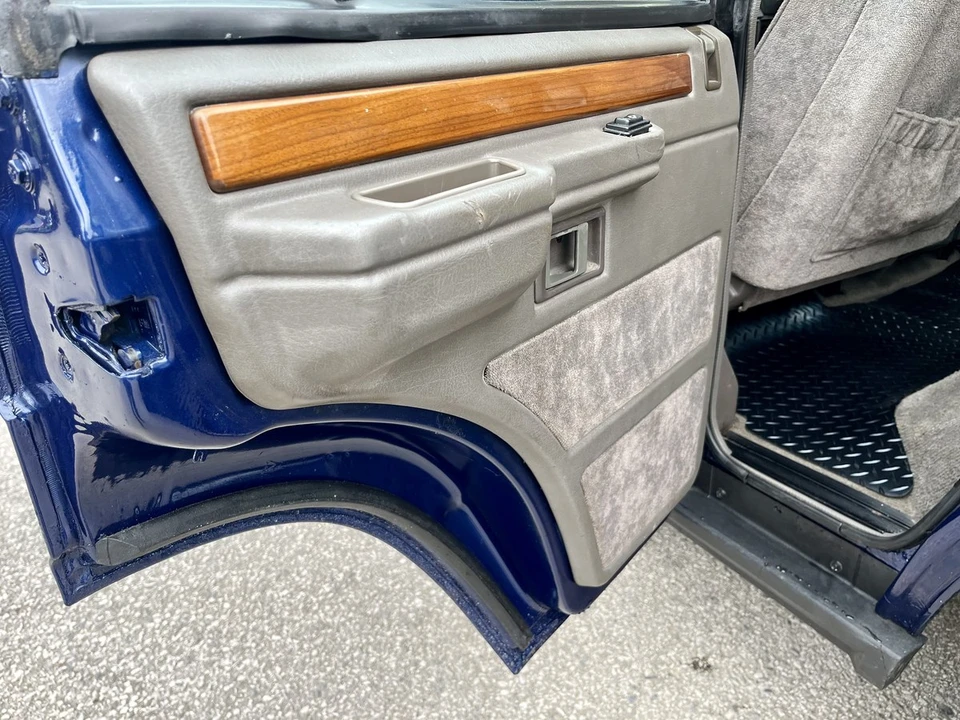 1994 Land Rover Range Rover Classic - Image 21 of 30