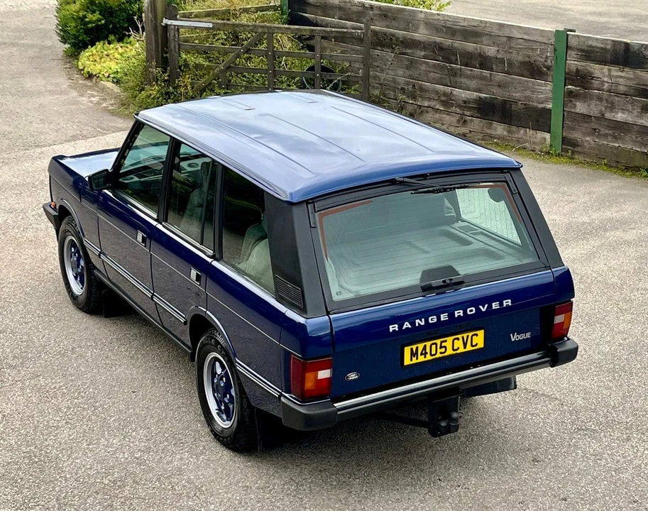 1994 Land Rover Range Rover Classic - Image 9 of 30