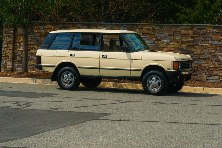 1994 Land Rover Range Rover Classic - Image 2 of 10