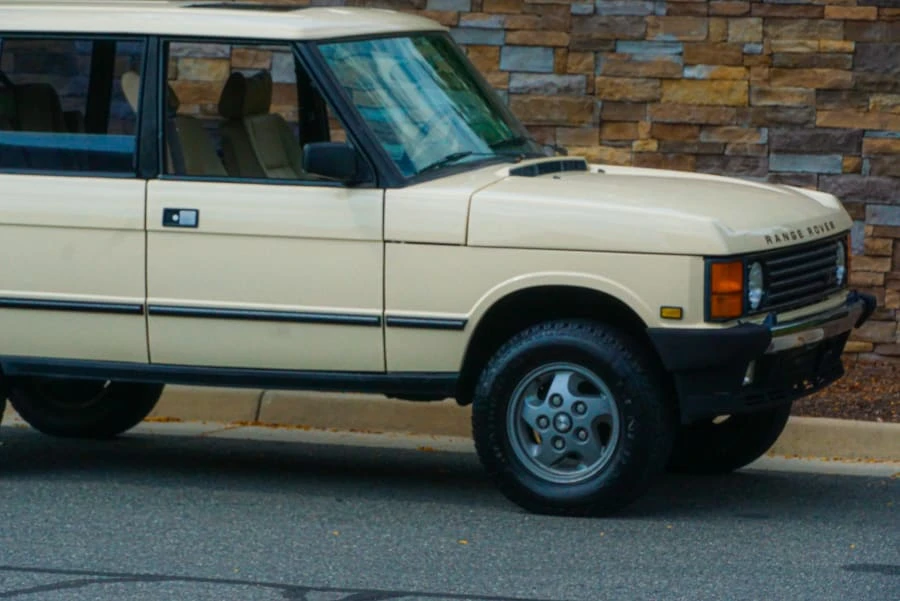 1994 Land Rover Range Rover Classic - Image 8 of 10