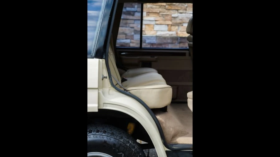 1994 Land Rover Range Rover Classic - Image 7 of 10