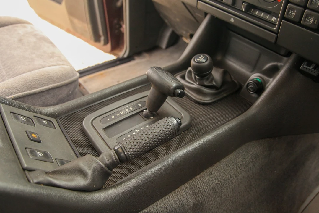 1993 Land Rover Range Rover Classic - Image 23 of 30