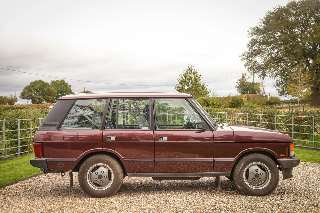 1993 Land Rover Range Rover Classic - Image 15 of 30