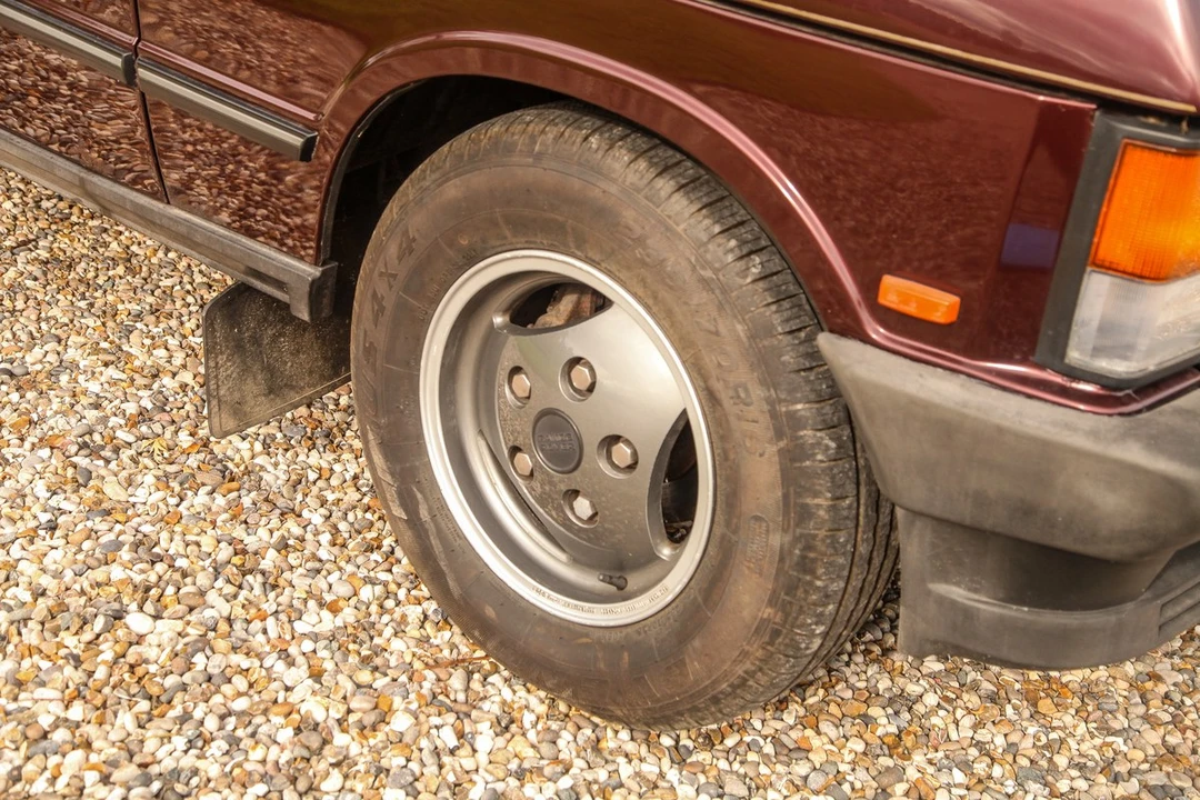 1993 Land Rover Range Rover Classic - Image 16 of 30