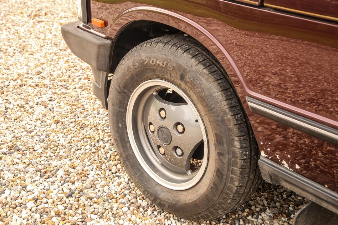 1993 Land Rover Range Rover Classic - Image 19 of 30