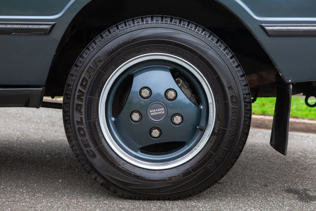 1994 Land Rover Range Rover Classic - Image 11 of 30