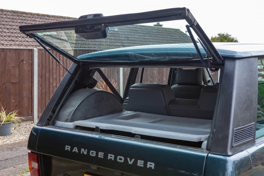 1994 Land Rover Range Rover Classic - Image 19 of 30