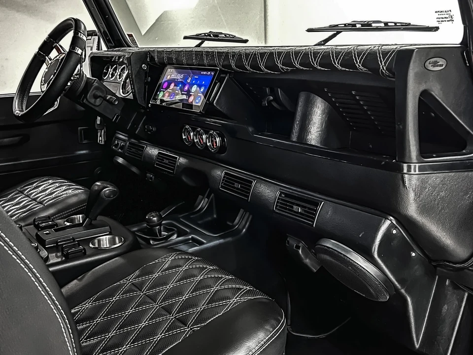 1994 Land Rover Defender - Image 18 of 21
