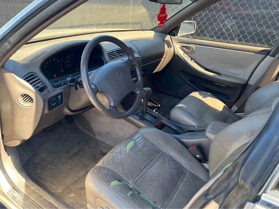 1994 Lexus ES 2nd Gen - Image 2 of 8